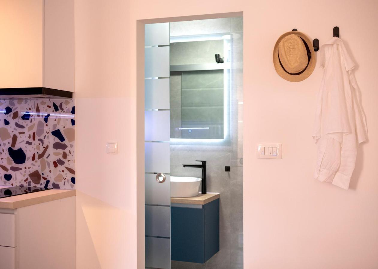 Apartment Fingerprint
