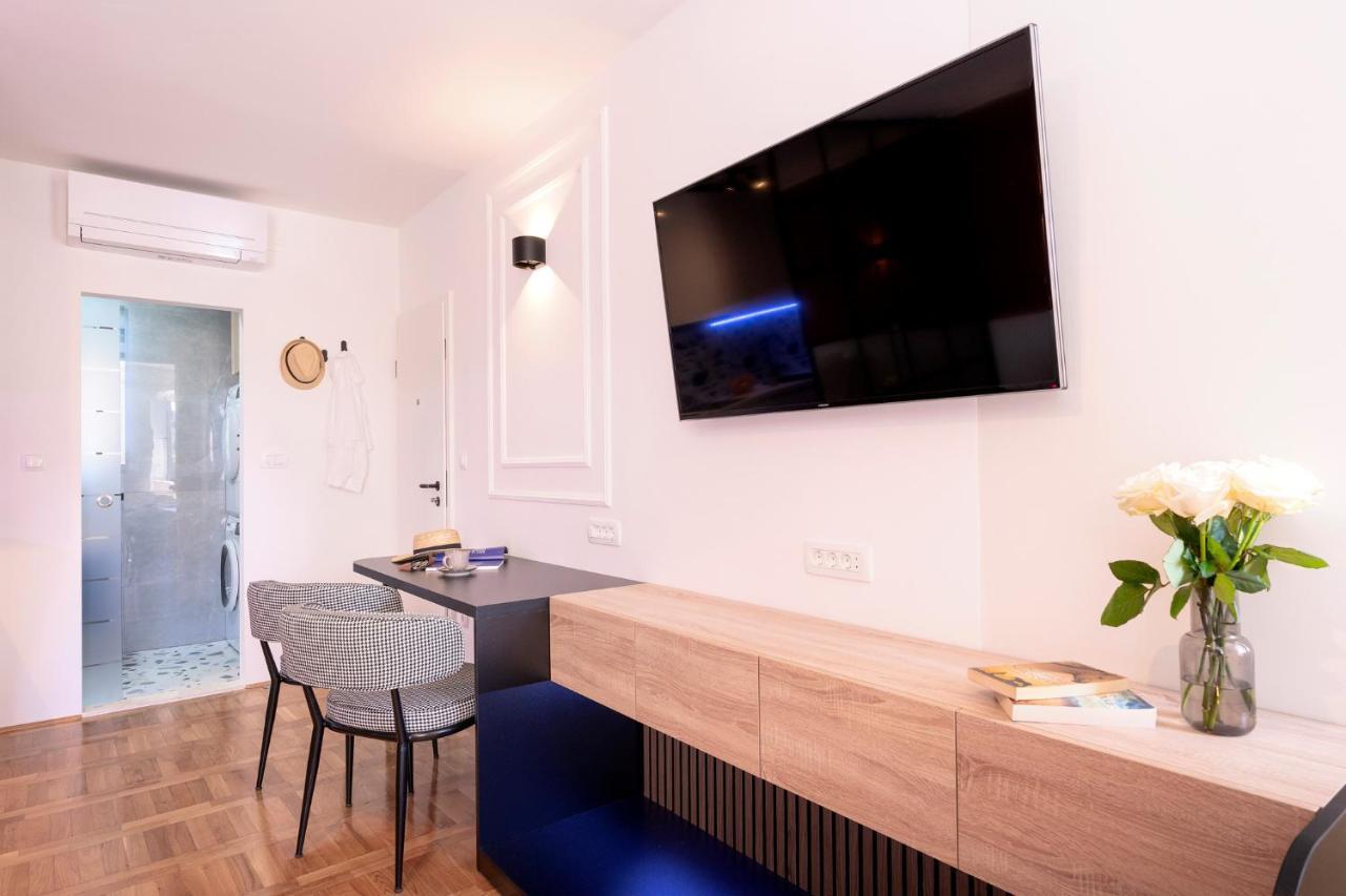 Fingerprint With A Story Apartment Hvar Town